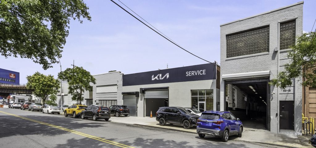 53-05 37th Ave, Queens